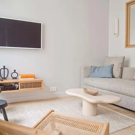 Margot - Luxury 2br Mouffetard Historic Heights Apartment *