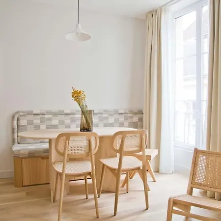 Margot - Luxury 2br Mouffetard Historic Heights Apartment *