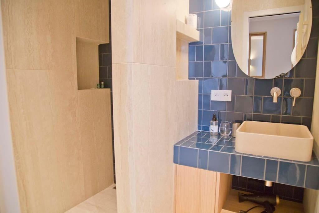 Apartment Margot - Luxury 2br Mouffetard Historic Heights *