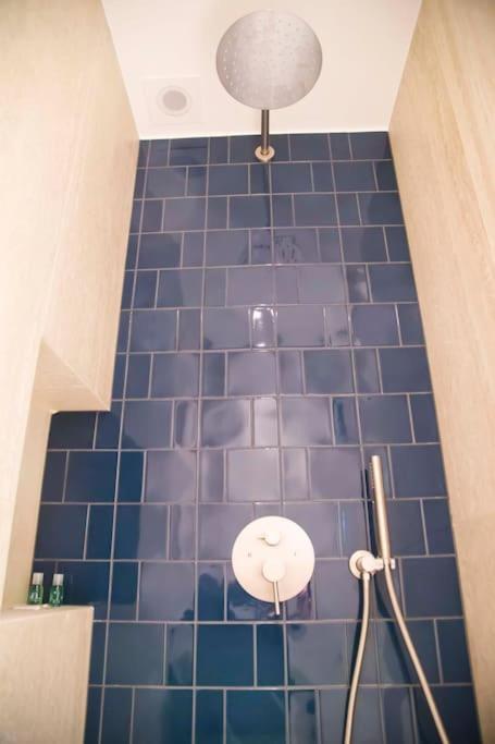 Apartment Margot - Luxury 2br Mouffetard Historic Heights Paris